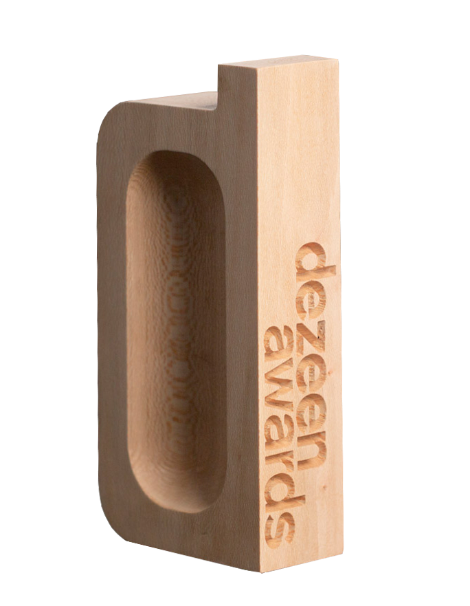 DEZ-Awards-2020_Wewrwereinners_trophy.png